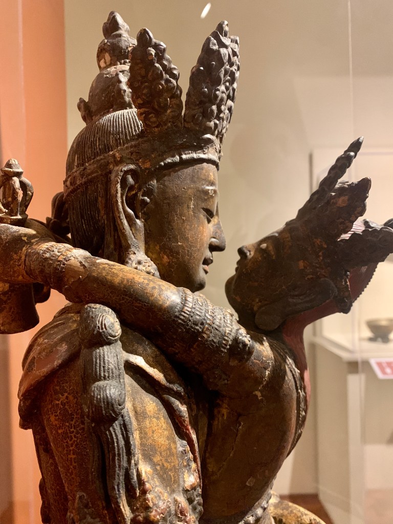 Embracing bodhisattvas